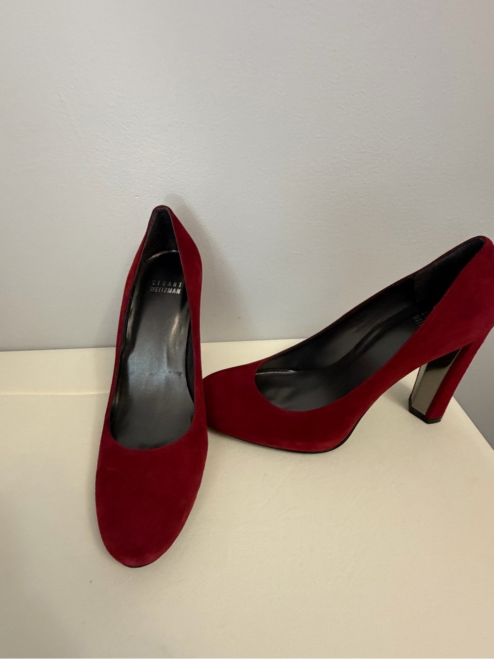 Stuart Weitzman Burgundy Red Suede Block Heel Round Toe Pumps Size 6.5 M